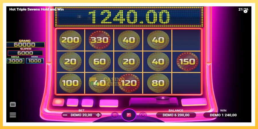 Hot Triple Sevens Hold & Win: ပိုက်ဆံအတွက်ကစား, ပုံ 4